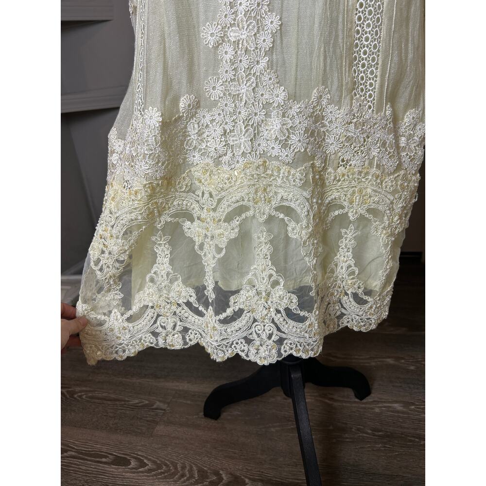 ✨ 1970s Angel Sleeve Boho Goddess Wedding Dress — Beading & Daisy Details - Picture 4 of 8